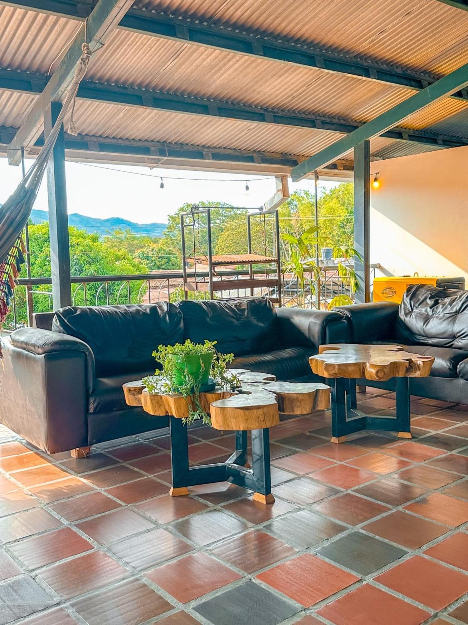 La Rosa Nautica Hostel กัวดวส ภายนอก รูปภาพ