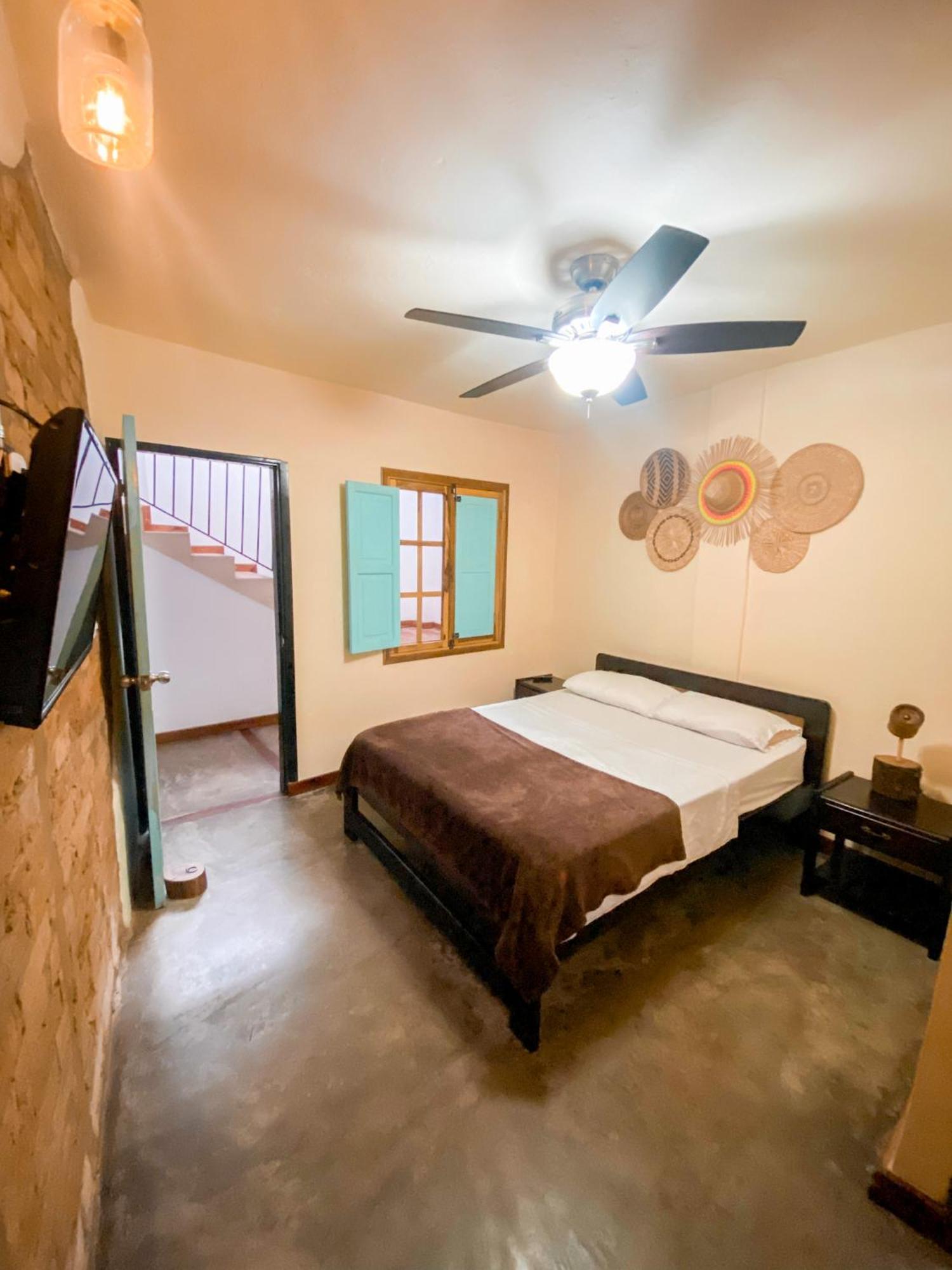La Rosa Nautica Hostel กัวดวส ภายนอก รูปภาพ